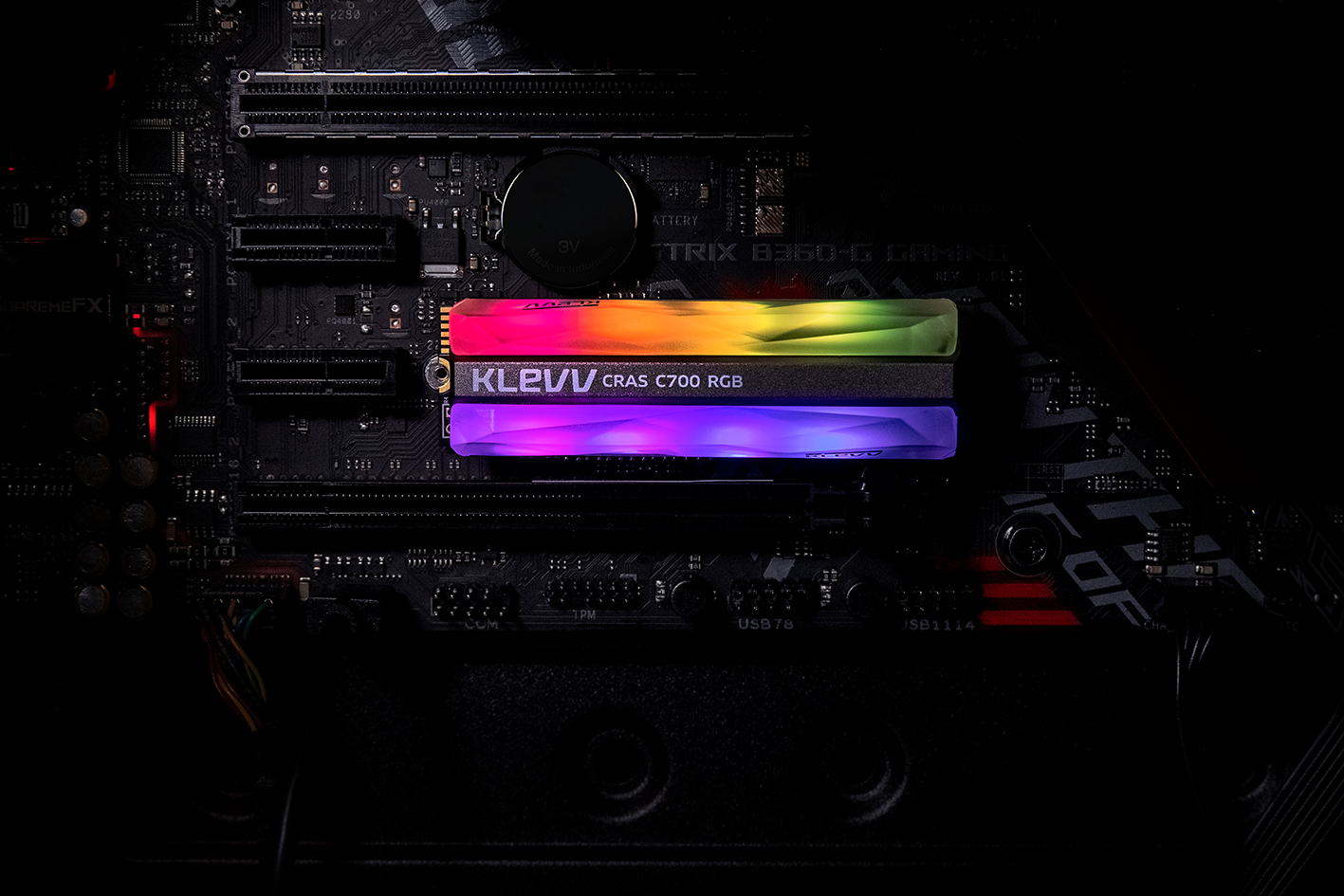 KLEVV Cras C700 RGB