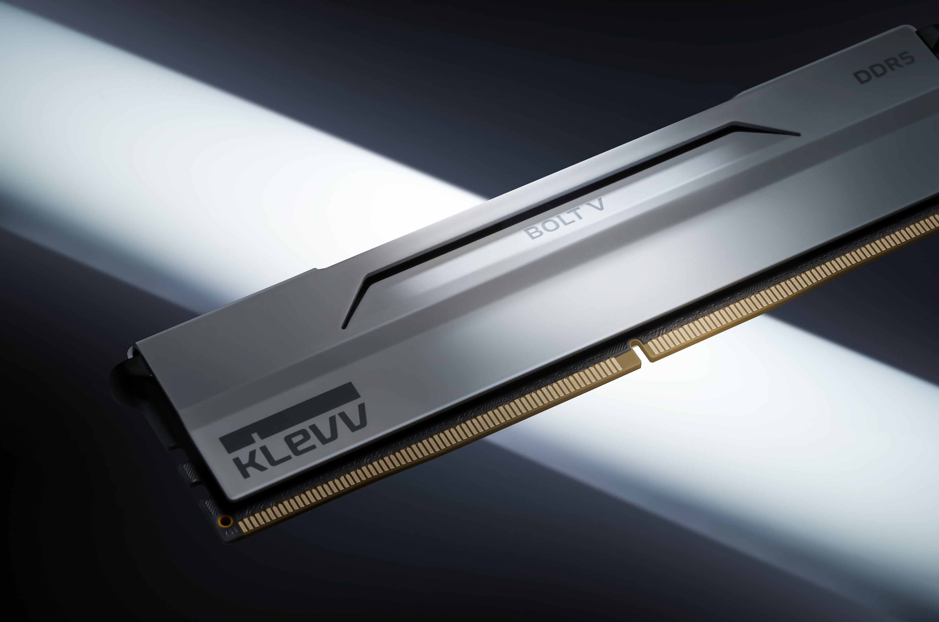16GB x 2 (32GB) 6000Mhz CL30 KLEVV Bolt V