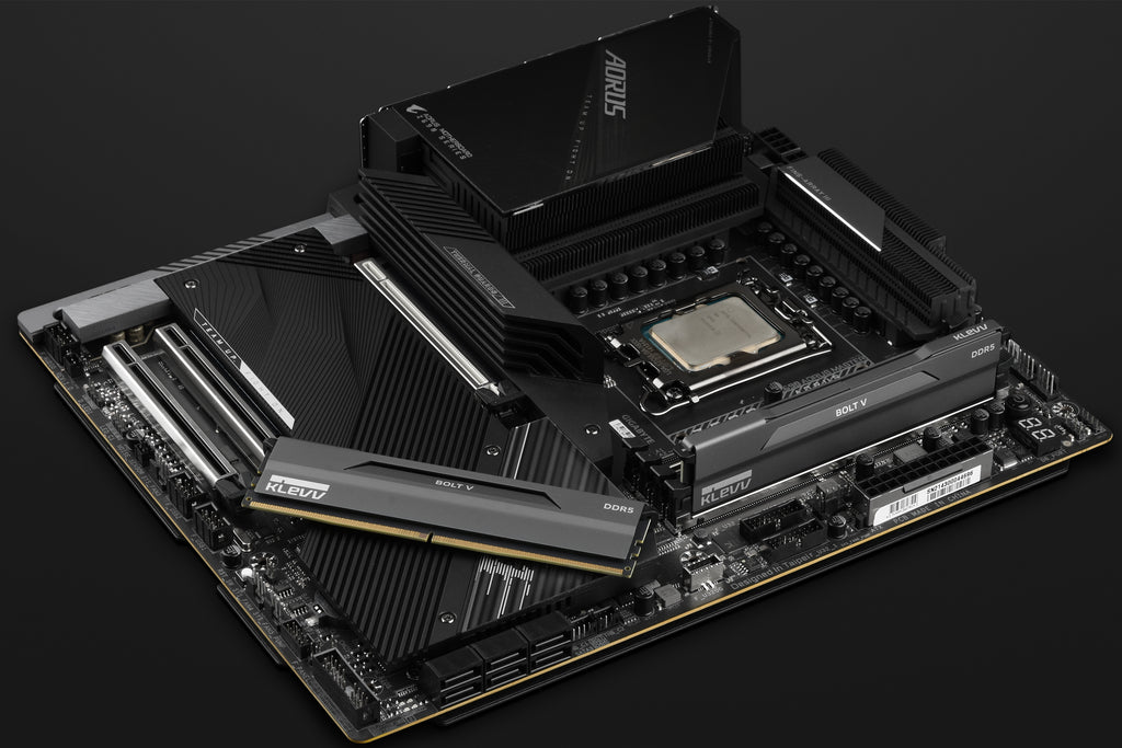 16GB x 2 (32GB) 6000Mhz CL30 KLEVV Bolt V